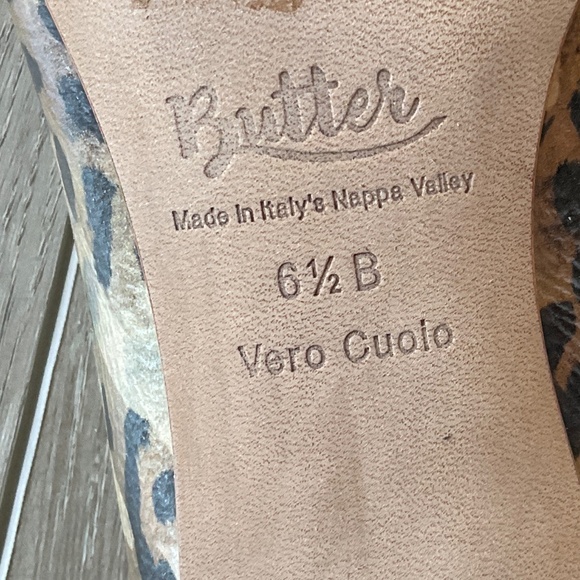 BUTTER Italy Slip On Kitten Heel Leather Size 6.5 - Picture 7 of 7